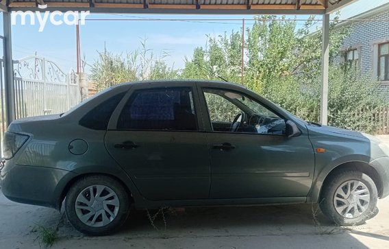 LADA Granta 2013