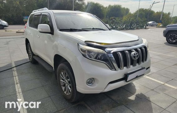 Toyota Land Cruiser Prado 2013