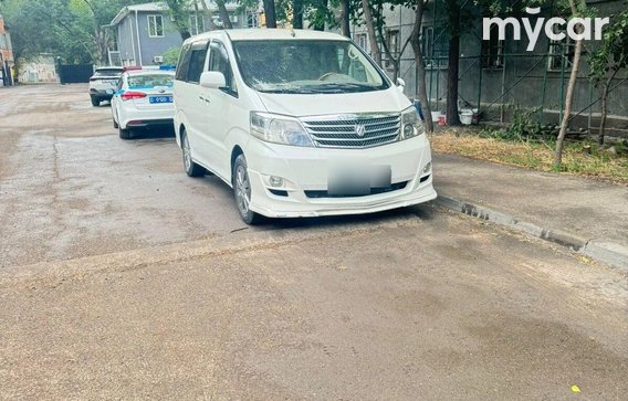 Toyota Alphard 2005