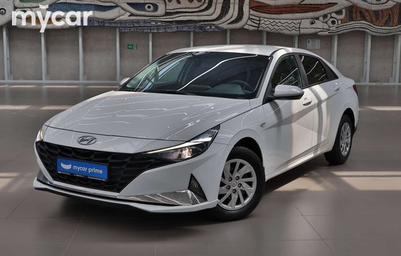 Hyundai Elantra 2022