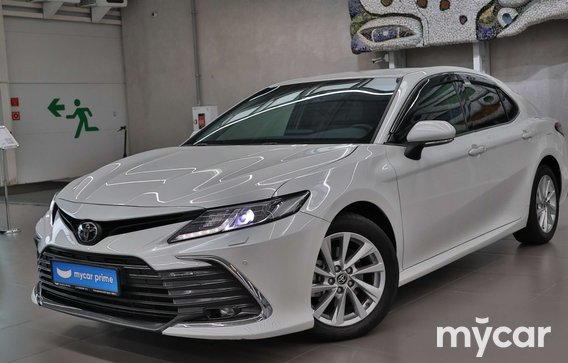 Toyota Camry 2023