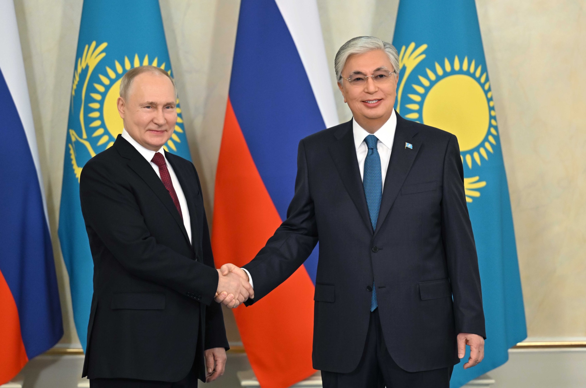 Путин поздравил Токаева после победы «Адилет» на выборах в Курултай