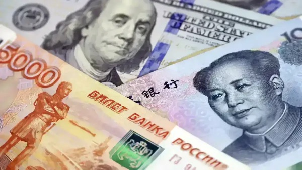 KASE: доллар, рубль и юань подешевели к тенге 23 сентября