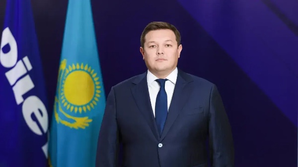 Асхат Оралов получил новый пост в партии «Әділет»