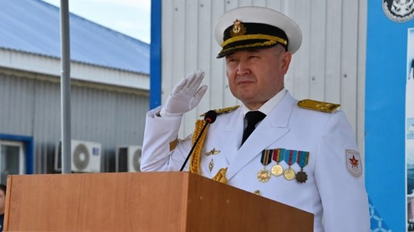 Экс-главком ВМС Канат Ниязбеков арестован после гибели 14 военных на Каспии
